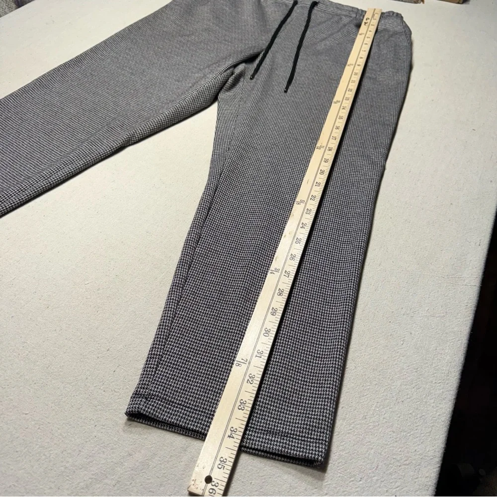 a new day Women’s Gray Patterned Pants - Size Medium- Gray, Black & Burgundy